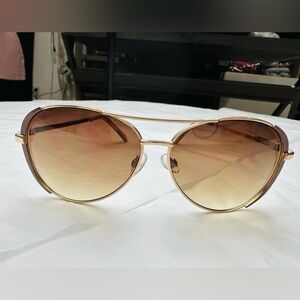 Elegant Gold-Toned Sunglasses